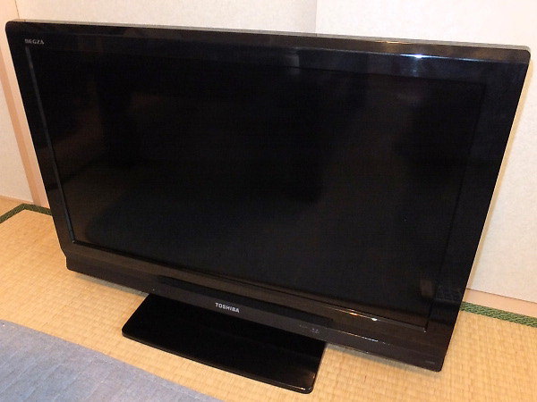 液晶テレビ　TOSHIBA 東芝　32型