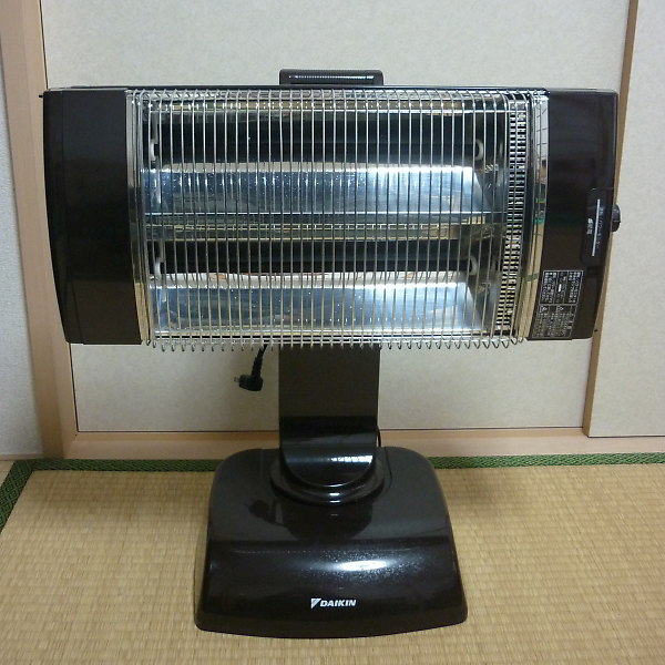 「ダイキン 遠赤外線暖房機 セラムヒート DAIKIN ERFT11SS-T」を大阪府茨木市で買取(12月5日)