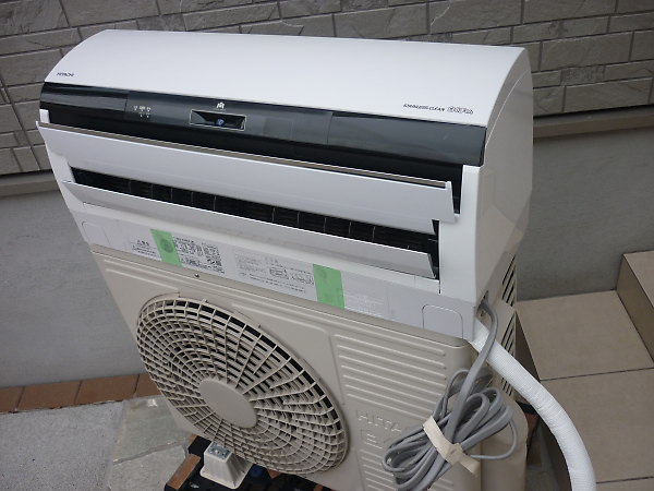 「日立 エアコン ステンレス・クリーン 白くまくん RAS-E56E2(W)」を大阪府富田林市で買取(1月6日)