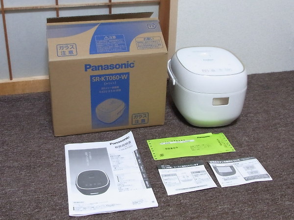 Panasonic IH炊飯器 2段IH＆備長炭釜 3.5合 SR-KT060-W (2022年製)を出張買取しました！