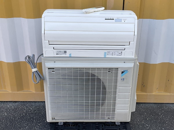ダイキン ルームエアコン 主に14畳用 AN40VAP-W (2019年製)を出張買取しました！(1月28日)