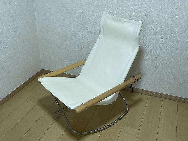 ニーチェアエックス ロッキング ナチュラル/ホワイト 新居猛 (中古品)を出張買取しました!(10月25日)